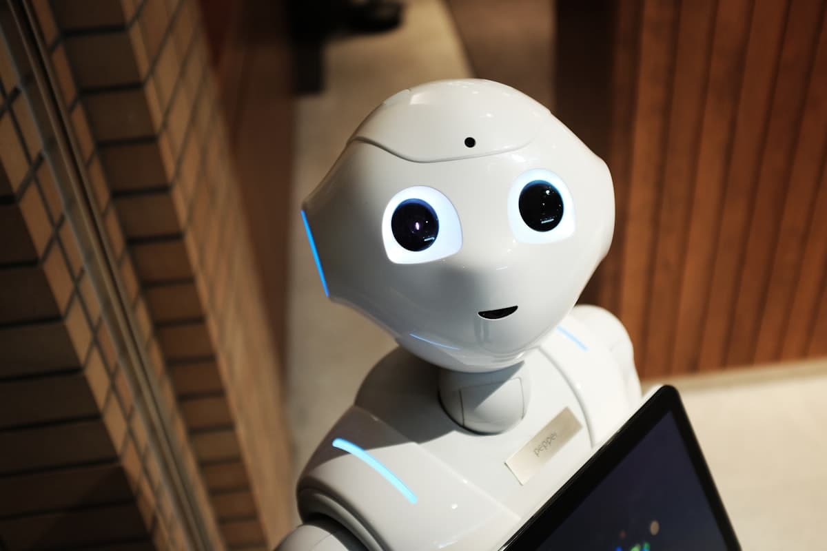How AI Is Changing Ecommerce in 2026: 10 Trends Sellers Can't Ignore