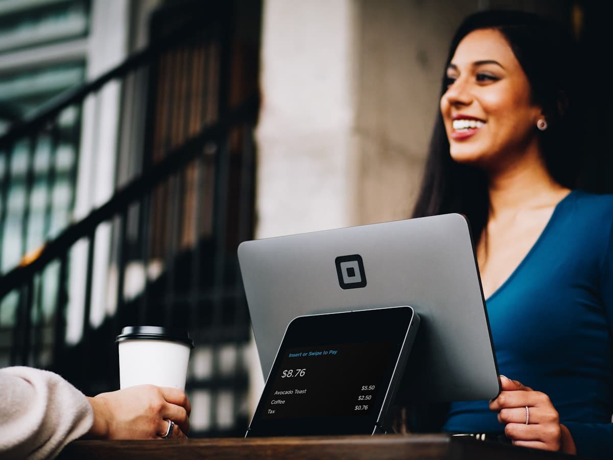 Ecommerce Customer Support Automation: How to Resolve 80% of Tickets with AI