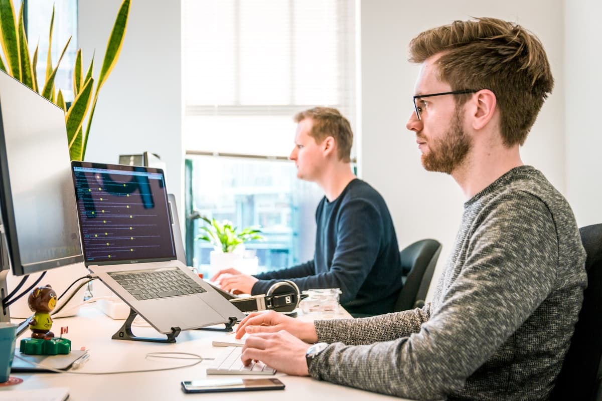 Shopify Flow vs. AI Automation: When Basic Workflows Aren't Enough